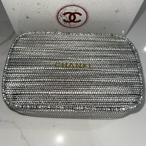 Chanel Holiday Gift Set Hydration on Hand